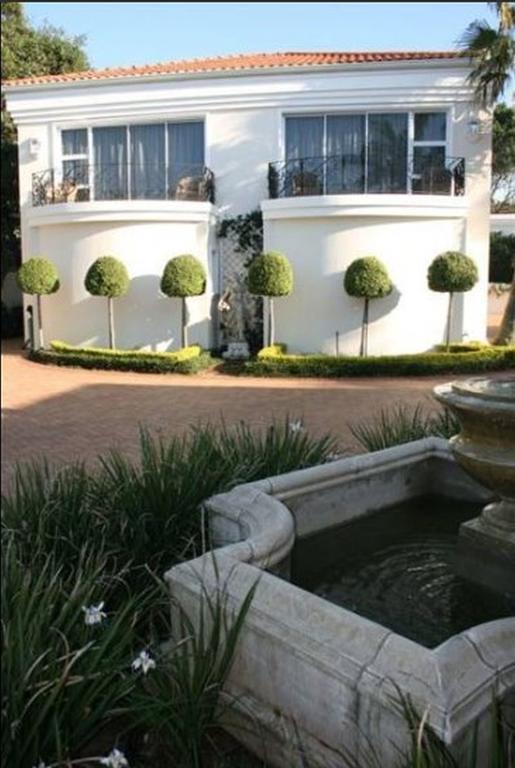 Luxury Beach Apartments Amanzimtoti Buitenkant foto